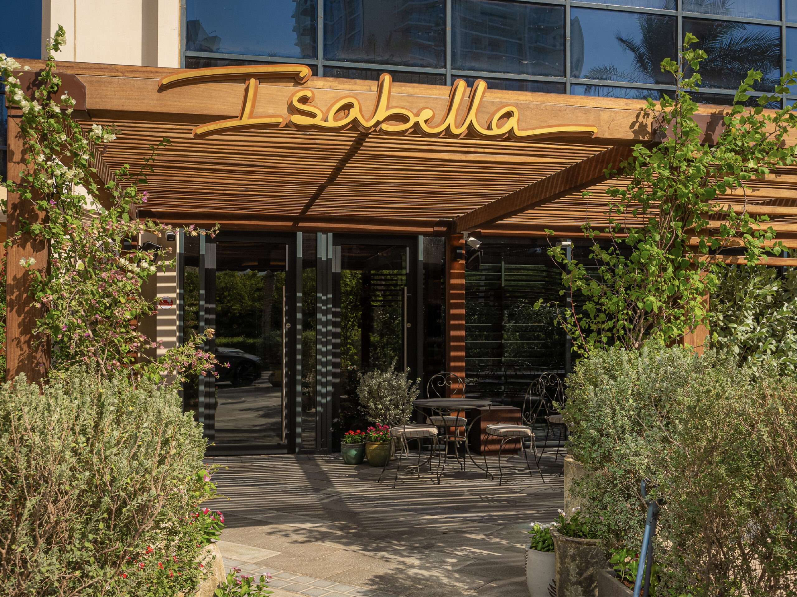 Isabella – 02