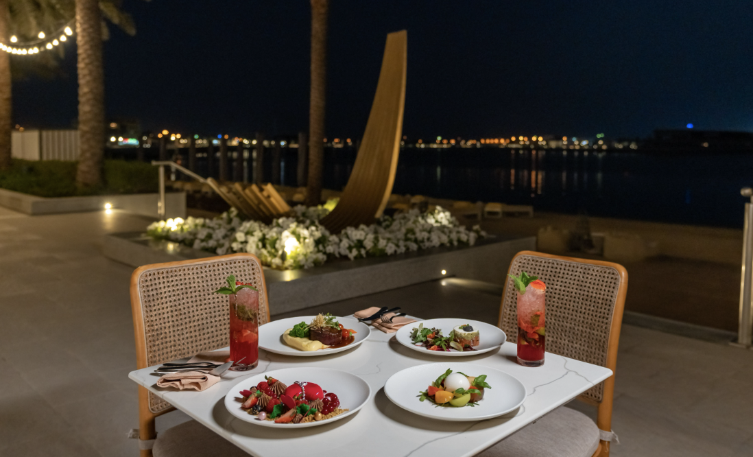 Valentine Dinner by the sea